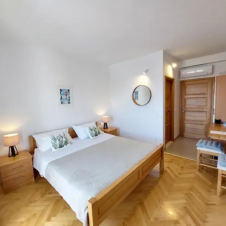 ゲストハウス Luka フヴァル