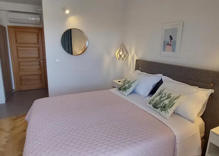 Gasthuis Luka Hvar Town