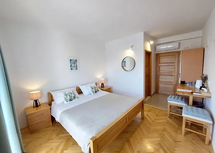 Gasthuis Luka Hvar Town